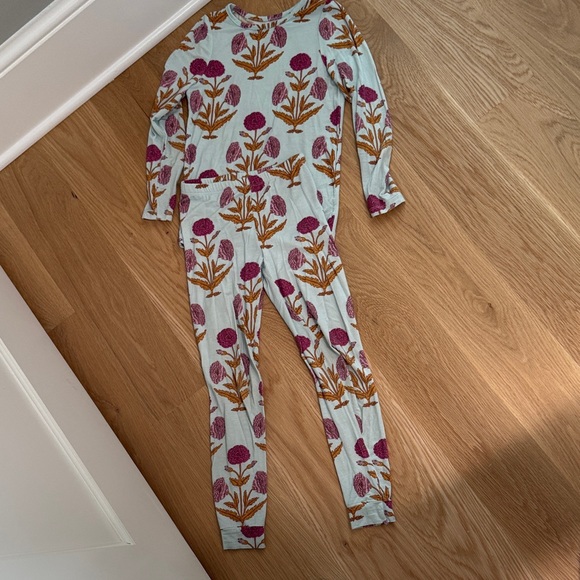 Floral Kids Long Sleeve and Pants Pink Chicken Pajama Set - Picture 1 of 1